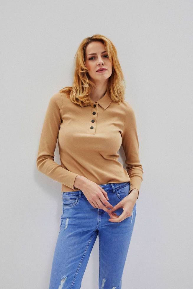Cotton blouse with long sleeves