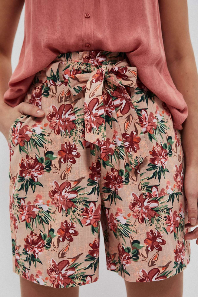 Cotton shorts with flowers-set