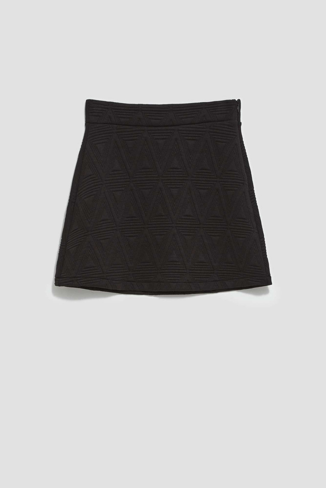 Mini skirt with geometric embossing-set