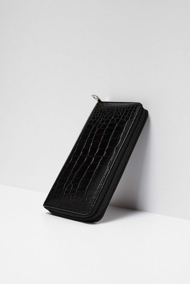 Wallet in imitation crocodile leather