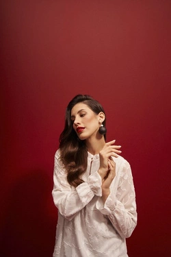 White shirt with openwork sleeves