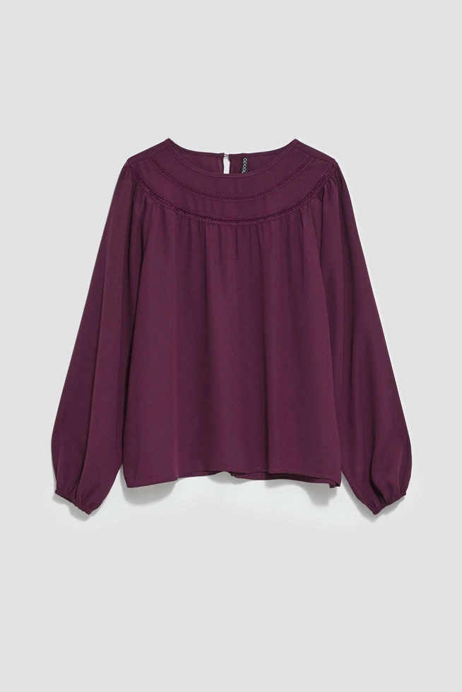 Blouse with puff sleeves