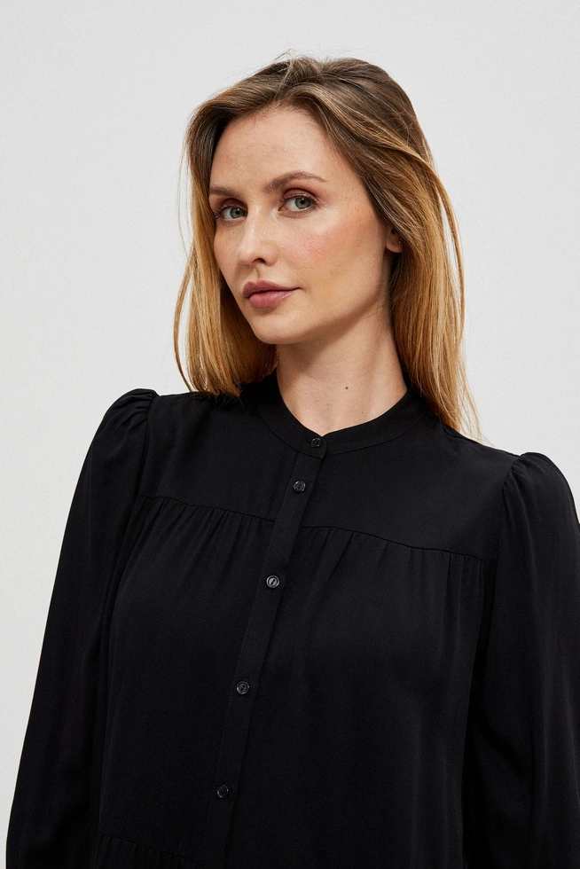 Shirt with a frill