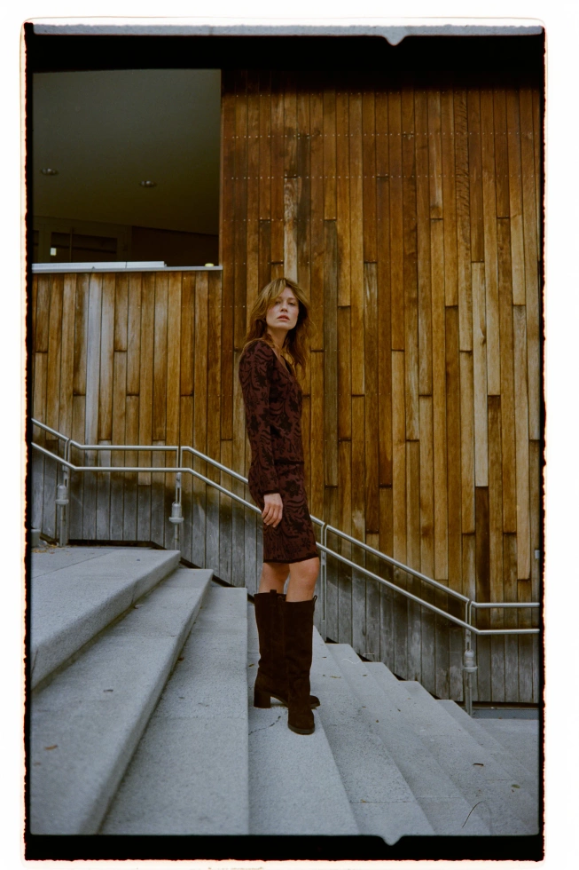 WOMEN'S SWEATER Z-SW-4850 BROWN