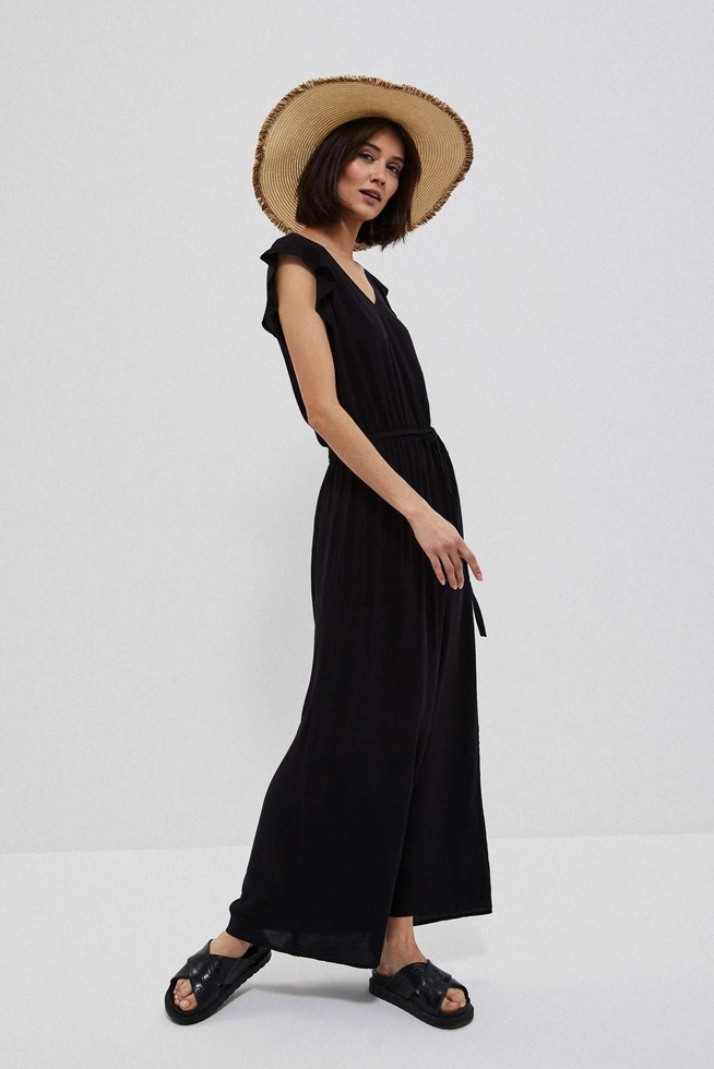 A straw hat with a wide brim
