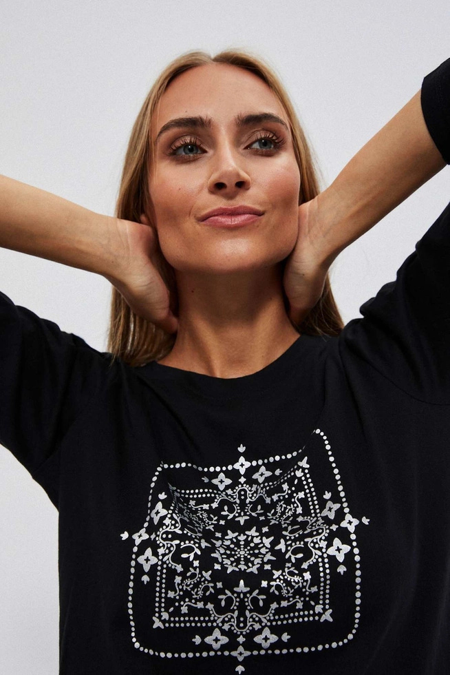 Long-sleeved blouse with metallic print