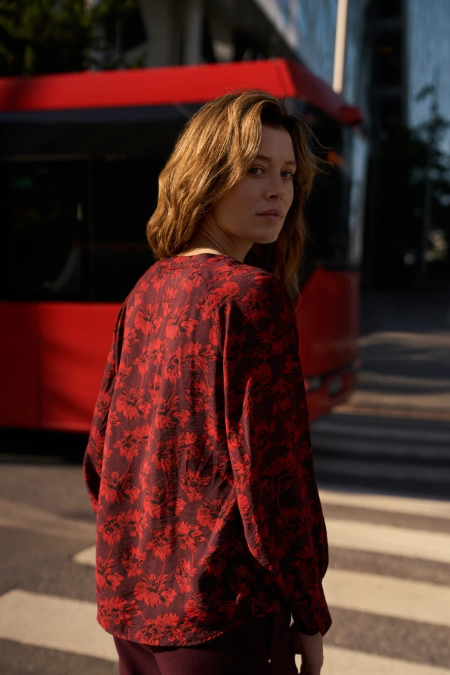 WOMEN'S SHIRT Z-KO-4827 BURGUNDY