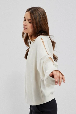 Sweter z ozdobnymi rękawami Z-SW-3657 OFF WHITE