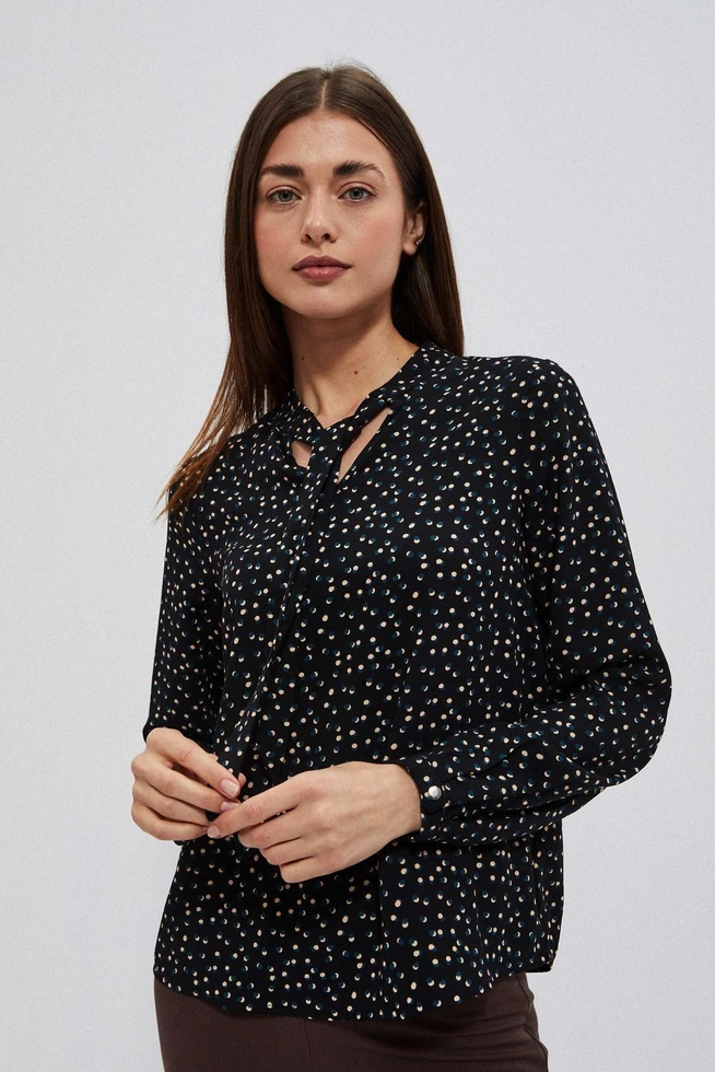 Blouse with a print and a tied neckline