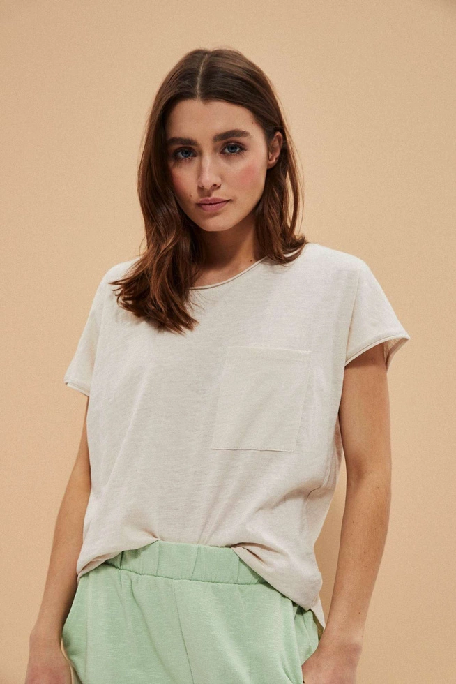 Cotton t-shirt with a pocket