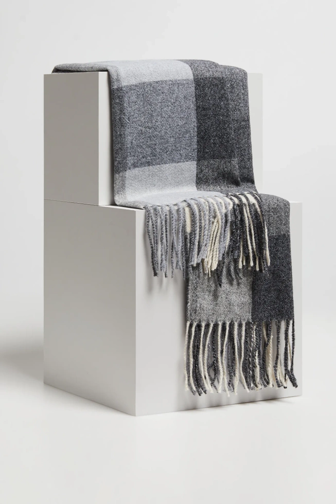 WOMEN'S SCARF Z-SZ-4500 GREY