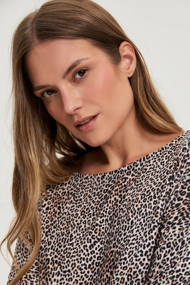 WOMEN'S SWEATER Z-SW-4817 CREAM