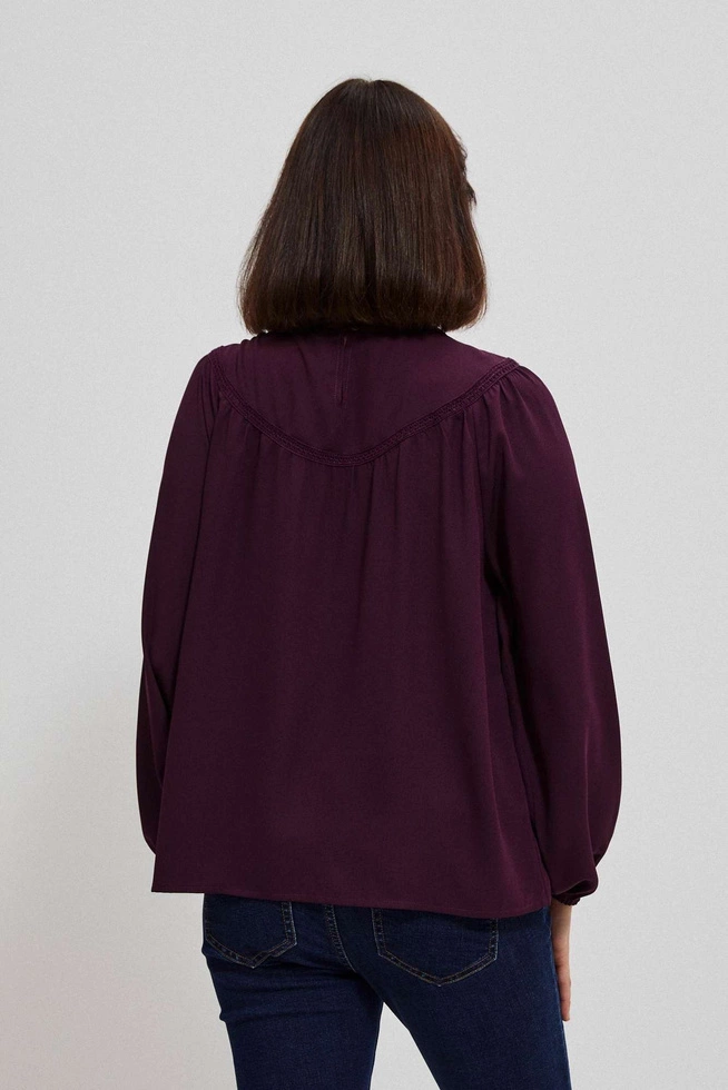 Blouse with puff sleeves