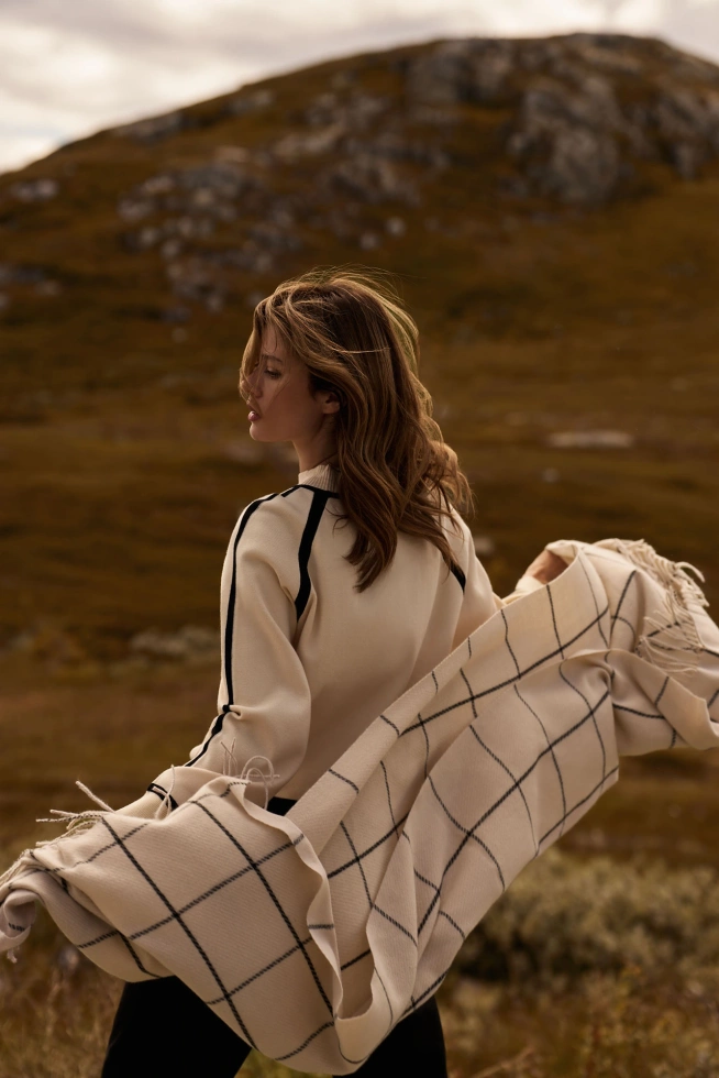 WOMEN'S SWEATER Z-SW-4841 OFF WHITE