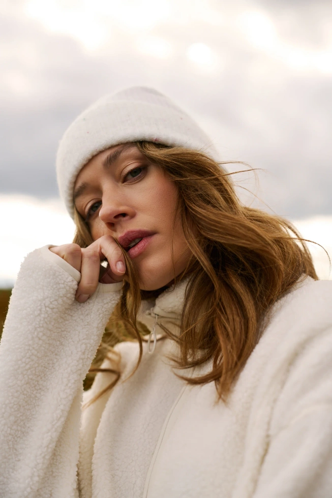 WOMEN'S SWEATSHIRT Z-BL-4800 OFF WHITE