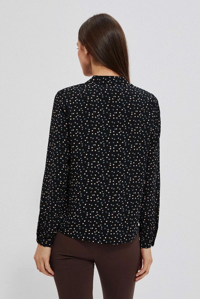 Blouse with a print and a tied neckline