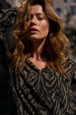 KOSZULA DAMSKA Z-KO-4821 D.OLIVE-pakiet