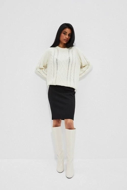 Braid-embossed skirt