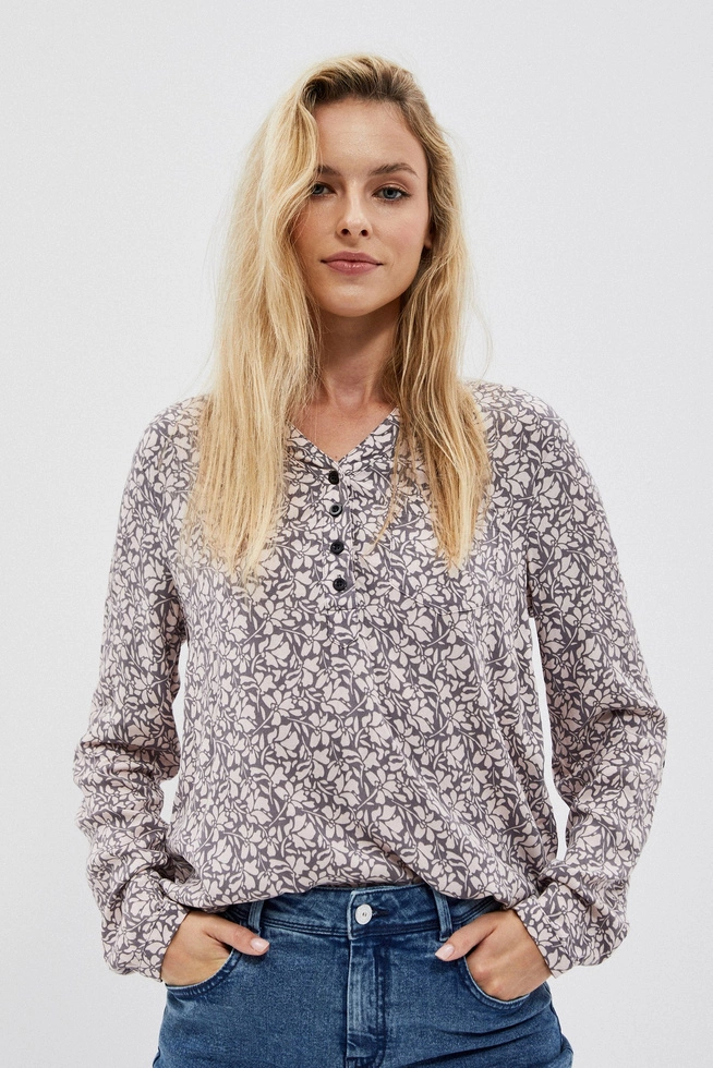 Blouse with a floral print