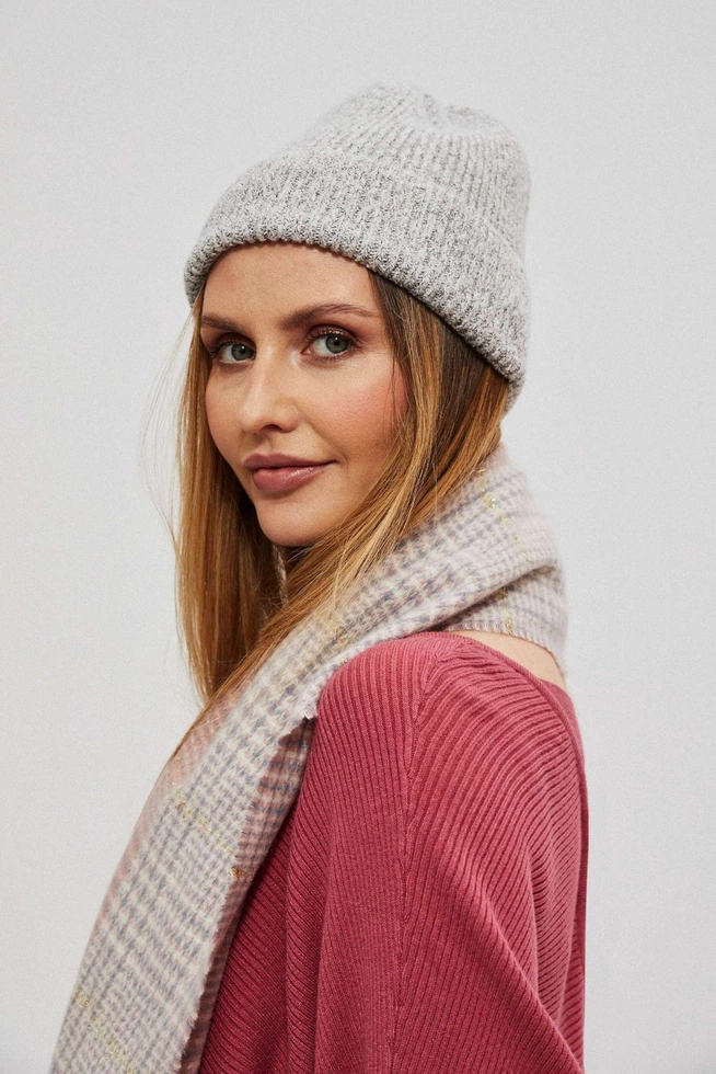 Simple knitted hat