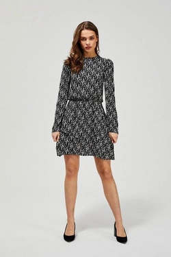 Waisted dress with a print