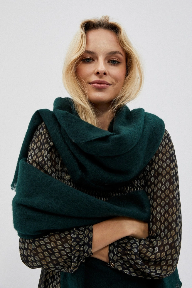 Plain scarf