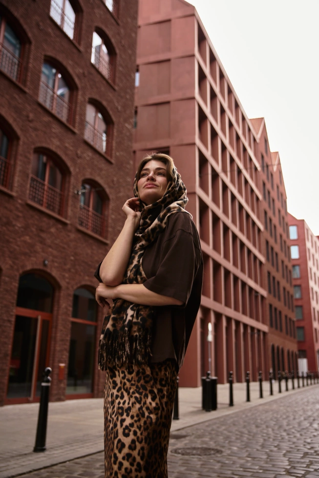 WOMEN'S SCARF Z-SZ-4809 L.BROWN