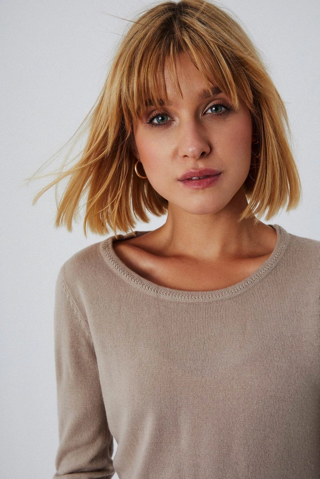 Plain sweater