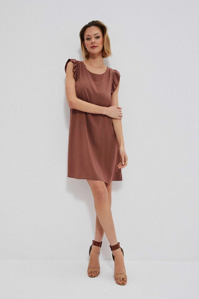 Dress with a frill at the sleeve