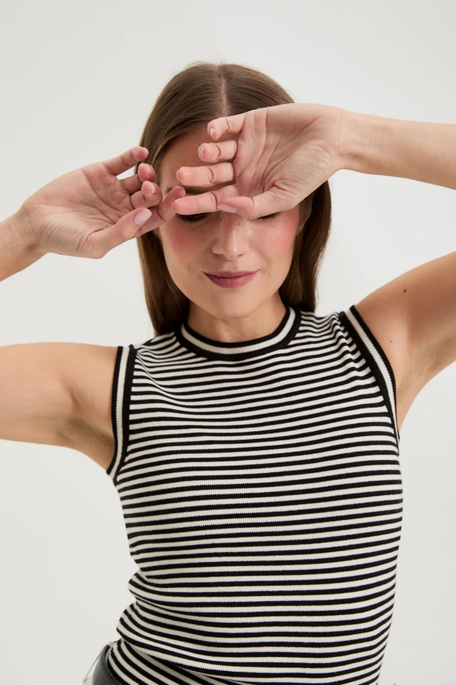 WOMEN'S TOP L-TS-5008 BLACK_WHITE