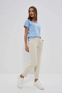 Plain pants with a tie