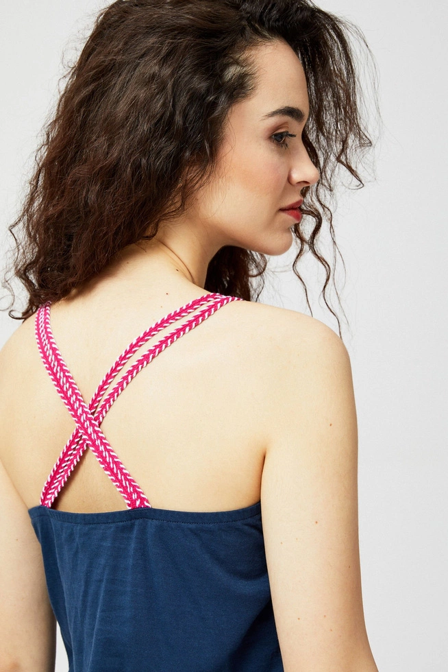 Cotton top with a frill