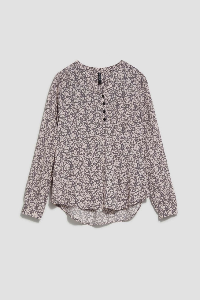 Blouse with a floral print