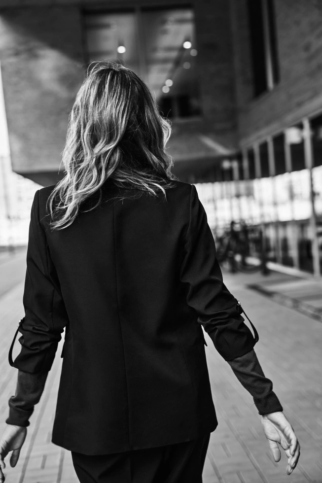 WOMEN'S JACKETS Z-MR-4811 BLACK