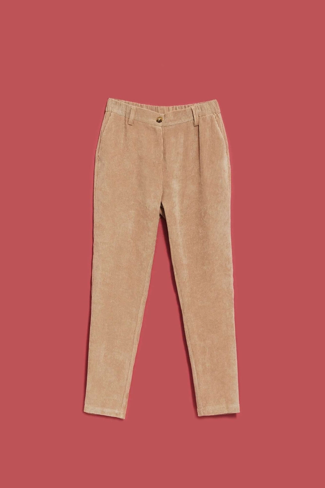 Corduroy trousers with a protruding leg