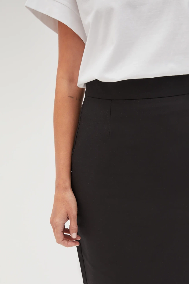 WOMEN'S SKIRT L-SC-4606 BLACK