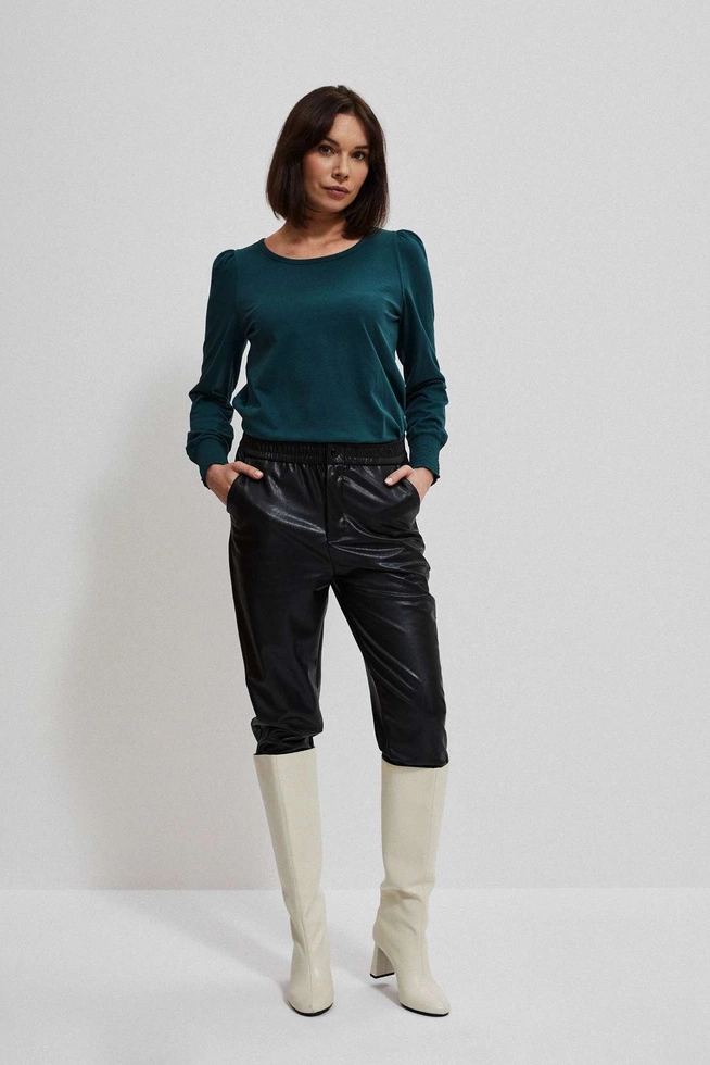 Cotton blouse with puff sleeves