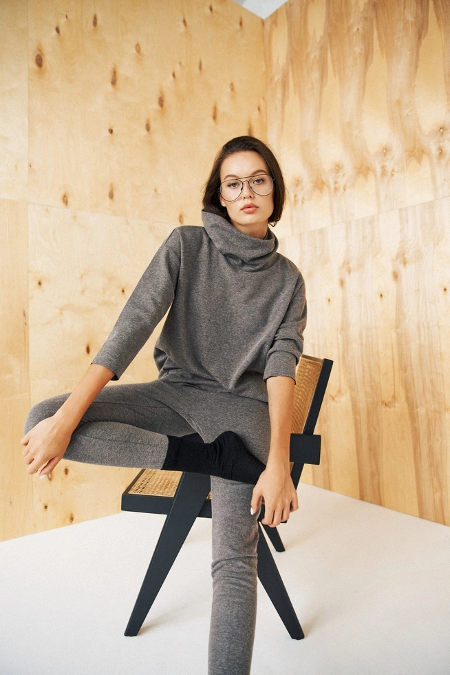 Knit turtleneck sweatshirt