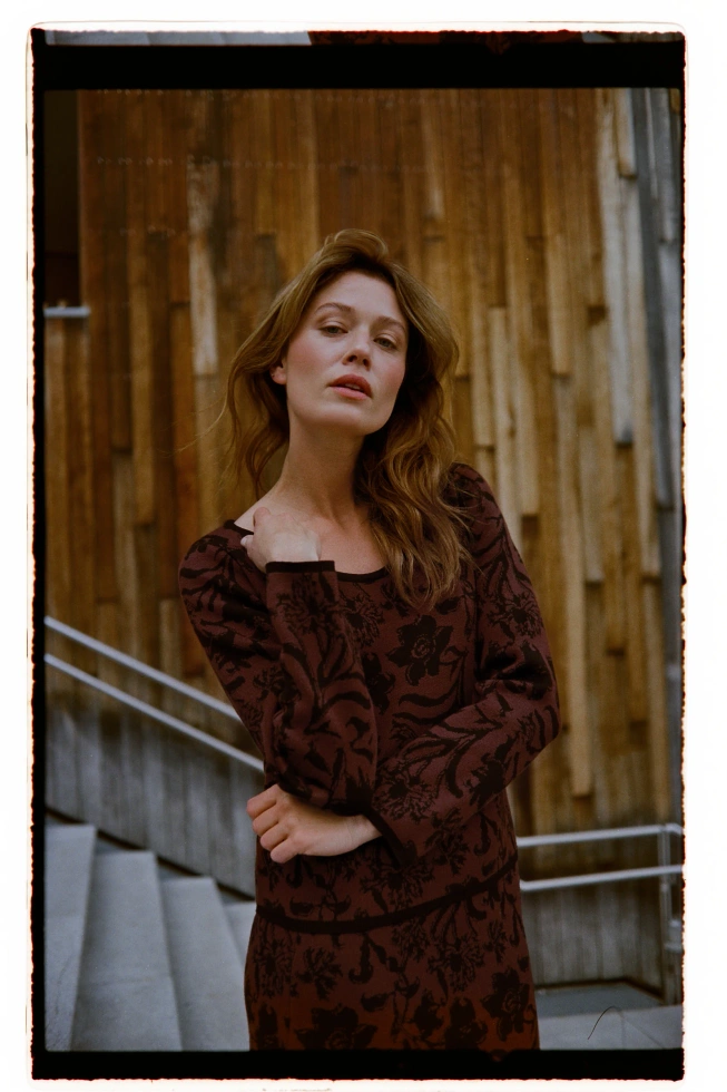 WOMEN'S SWEATER Z-SW-4850 BROWN