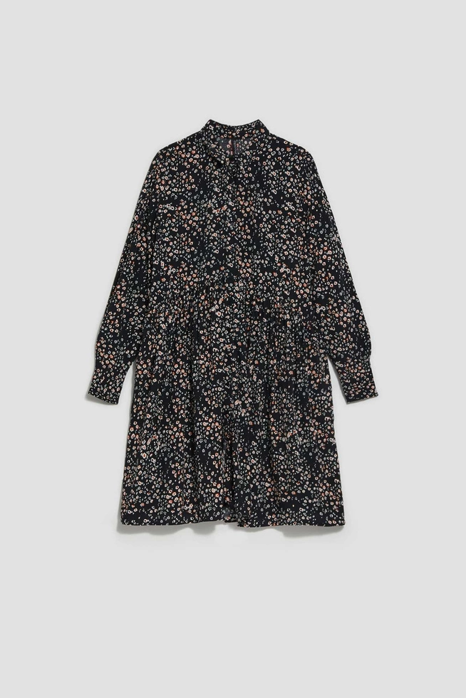 Dress with a colorful print