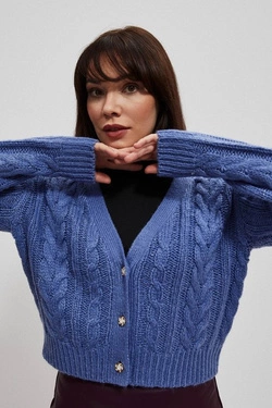 Women's sweater in a braid weave