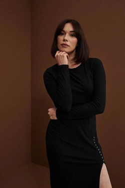 Ribbed dress with decorative buttons