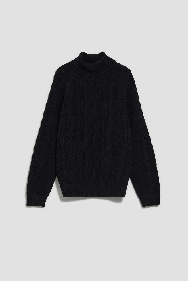 A turtleneck with a braid weave