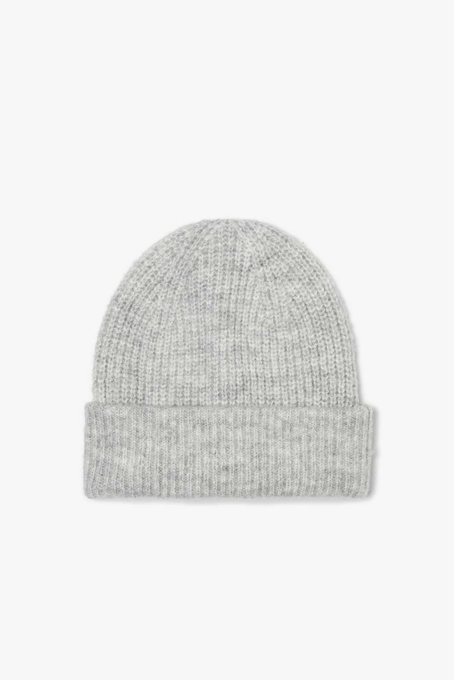 Simple knitted hat