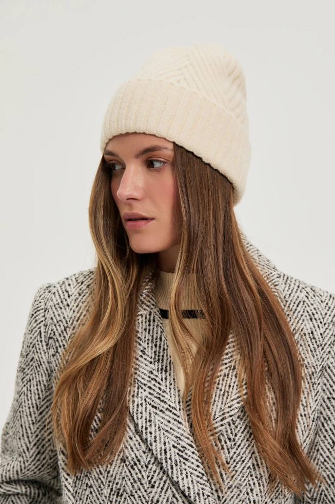 CZAPKA DAMSKA Z-CZ-4811 OFF WHITE