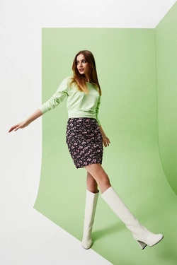 Pencil skirt with flowers