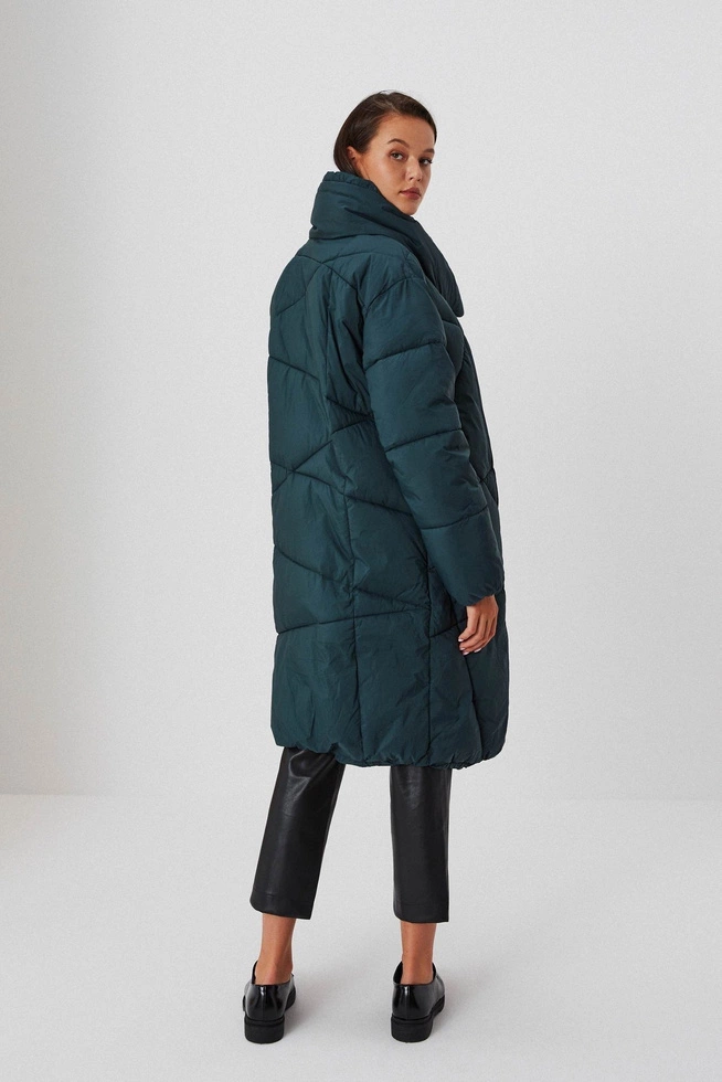 Padded coat with a high collar