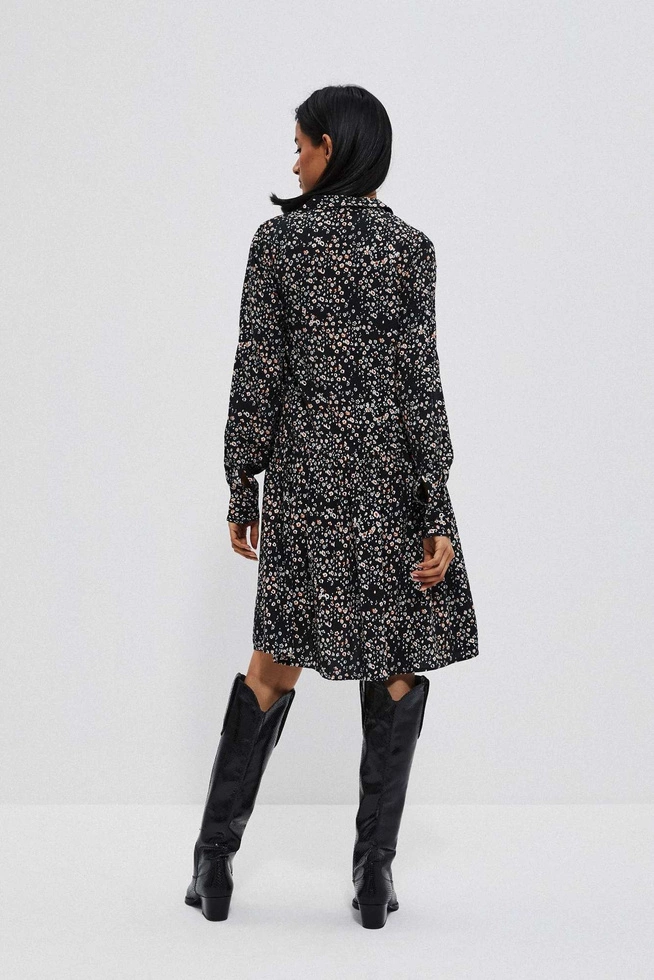 Dress with a colorful print