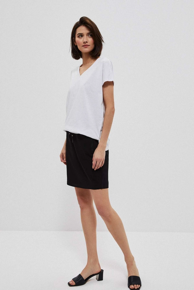 Plain skirt with pockets