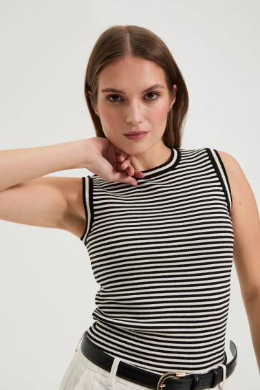 WOMEN'S TOP L-TS-5008 BLACK_WHITE